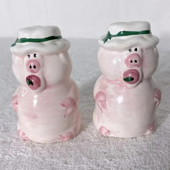 Vintage Ceramic Pink  Pig Salt & Pepper Shakers - Picture 1 of 9